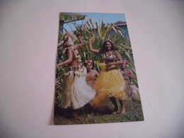 Delcampe - UN TAMOURE QUI REFLETE LA JOIE DE VIVRE DES TAHITIENS ... - Tahiti