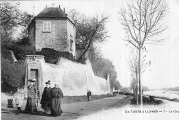 V15060 Cpa 37 De Tours à Luynes - Le Coq - Saint-Cyr-sur-Loire