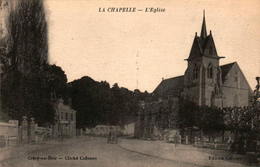 77 - LA CHAPELLE - L'Eglise - La Chapelle La Reine