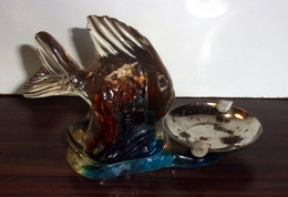 Cendrier Vintage - Poisson En Resine Incruste De Coquillages - Other & Unclassified