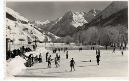 Klosters Eisplatz Und Silvettagruppe - Klosters