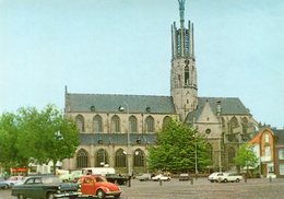 Hulst Basiliek St Willibrord. Automobiles Volkswagen, Voiture Américaine Ford Etc. - Hulst