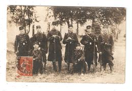 Carte Photo Militaria 51 CHALONS Camp De Châlons Groupe De Soldats Au Retour De Manoeuvres - 132ème R. I. (?) - 1914 - Casernes