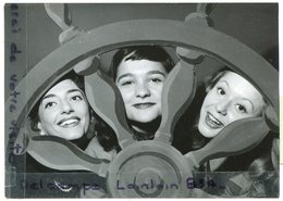 - Photo De Presse - Original - Micheline DAX, Suzanne GABRIELO, Maria RIQUELME, 24-09-1942, TBE, Scans. - Célébrités