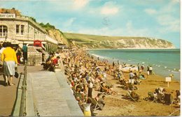 Angleterre. The Beach, Swanage. Cpsm Petit Format. Coin Bas Droit Abimé - Swanage