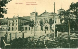 T3/T4 Pozsony, Pressburg, Bratislava; F?pályaudvar, Vasútállomás, Kanyarodó Villamos. W. L. Bp. 648. / Main Railway Stat - Non Classificati