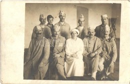 ** T2/T3 Szeged, Dermatologisches Zentralspital, Sebesült Katonák Csoportképe / WWI K.u.k. Injured Soldiers, Group Photo - Non Classificati