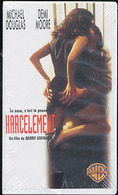 {03863} M Douglas & D Moore "harcèlement" K7 VHS. TBE " En Baisse " - Autres & Non Classés