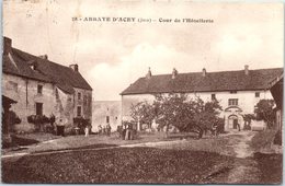 Delcampe - 39 - Abbaye D'ACEY -- Cour De L'hotellerie - Arbois