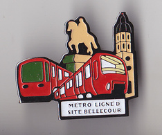 PIN'S   THEME METRO  LIGNE D SITE BELLECOUR  PINS ETAT NEUF - TGV