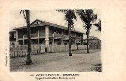 Delcampe - COTE D'IVOIRE - GRAND LAHOU TYPE D'HABITATION EUROPEENNE - Elfenbeinküste