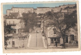 ***  82  ***  LAUZERTE  Faubourg Dauriac Grand Escalier - Timbre Décollé - Lauzerte