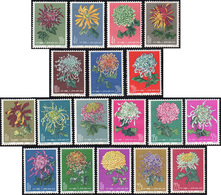 2149 1960/61 - Chrysanthemums, Three Complete Set (M. 570/575,577/588), O. G., Never Hinged, Perfect Cond... - Otros & Sin Clasificación