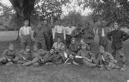 Militaria - Groupe De Soldats - Suisse - Schweiz - Soldaten - Non écrite - Carte-Photo - Other & Unclassified