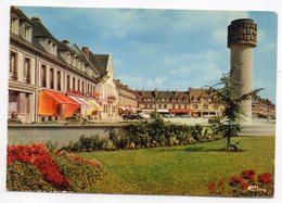 VIMOUTIERS --1976--La Place Mackau Et Le Monument Aux Morts--timbre --cachet-- - Vimoutiers