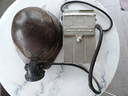 Casque De Mineur + Boitier électrique Et Sa Lampe Frontale (état Générale Correct Voir Photos) - Casques & Coiffures