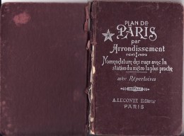Cvb Plan Paris 1958 10x15 Cm. Plan Des  Arrondissements. Cinémas, Hopiteaux, Police, Stades, Vélodromes. (KC6-13) - Cartes/Atlas