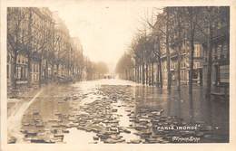 PARIS -INONDATION- AVENUE RAPP - CARTE-PHOTO - Überschwemmung 1910