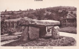 SAINT-NECTAIRE. - Le Dolmen - Dolmen & Menhirs