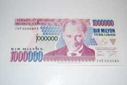 1996 Türkei 1.000.000 LIRA / 7. Emisyon 2. Tertip Serie  I 07 - UNC - Turkey