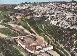 CPSM 10X15 . En Avion Au-dessus De...(84) GORDES . Abbaye De Senanque . Vue Générale - Gordes