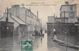 75-PARIS-INONDATIONS- LES HABITANTS DE PASSY, RUE FELICIEN-DAVID EN BATEAU - La Crecida Del Sena De 1910