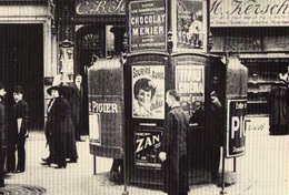 PARIS, OCTOBRE 1913 - Vespasienne Sur Les Grands Boulevards - (Publicités Pigier, Menier) - Repro - - Ohne Zuordnung