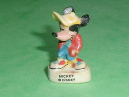 Fèves / Disney : Mickey   " Mat "    T126 - Disney