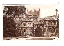 CASTLE ENTRANCE AND CATHEDRAL TOWERS LINCOLN - Lincoln