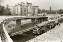 1982. Szeptember 15. Budapest, Az M3-as Autópálya Bevezet? Szakaszának építése A Hungária úti Csomópontnál, 23 Db Szabad - Otros & Sin Clasificación