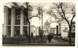 T2 1941 Budapest XIV., Nemzetközi Vásár, Német és Olasz Pavilon, Szvasztika Zászlók - Sin Clasificación