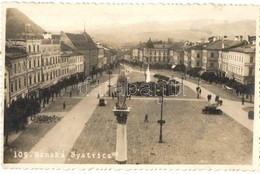 T2/T3 Besztercebánya, Banska Bystrica; F?tér, Alios Fischer, Pavel Toth, Julius Papp üzletei, Automobilok, Szobor / Main - Sin Clasificación