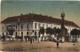 ** T2 Érsekújvár, Nové Zámky; Arany Oroszlán Szálloda, Szentháromság Szobor / Hotel And Trinity Statue - Sin Clasificación