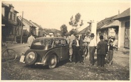 * T1/T2 1939 Taracköz, Teresva; Utcakép, Automobil és Benzinkút / Street View, Automobile, Gas Station. Photo - Zonder Classificatie