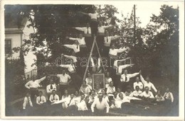 * T2 Aspang, Students In Triangle Formation. F. Heine Photo - Non Classés