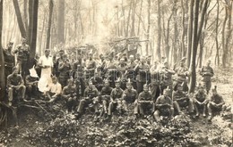 T2/T3 Els? Világháborús Osztrák-magyar Tábori Konyha Faágakkal álcázva, Katonák Csoportképe / WWI K.u.K. Military Camouf - Ohne Zuordnung