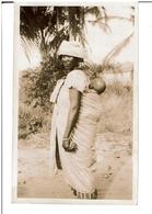 GUINEE - BENTY -  PHOTOGRAPHIE Originale De 1939  Femme Indigène Portant Son Héritier, Superbe Cliché - Frans Guinee