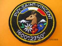 Ecusson Tissu Ancien à Coudre/ Station PUY SAINT VINCENT/Hautes Alpes/ Années 70 - 80       ET225 - Patches