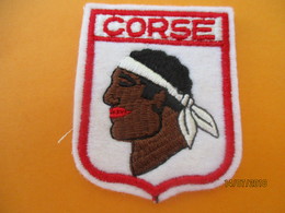 Ecusson Tissu Ancien à Coudre/France / CORSE //  Années 1970-1980                ET237 - Patches