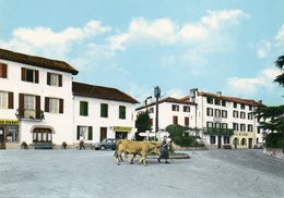 CPSM Dentelée - ESPELETTE (64) - Vue Aérienne De La Place De La Gare Dans Les Années 60 - Espelette