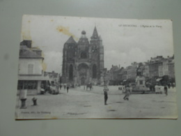 EURE LE NEUBOURG L'EGLISE ET LA PLACE - Le Neubourg