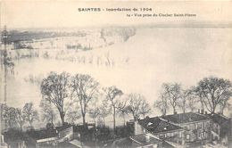 17-SAINTES-INONDATION 1904, VUE PRISE DU CLOCHER ST-PIERRE - Saintes