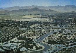 Delcampe - City Of Kabul, Afghanistan, Aerial View C1972 Postcard Z1 - Afghanistan