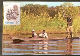 Botswana ** & Postal, Dugout On The Chobe River With Moçambique Stamp 1983 (8797) - Botswana