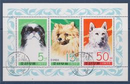 Delcampe - = Bloc Corée Du Nord Diverses Races De Chiens 3 Timbres Oblitérés - Hunde