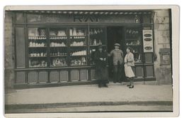 Delcampe - CARTE PHOTO DEVANTURE MAISON RAY QUINCAILLERIE ALIMENTATION - Geschäfte