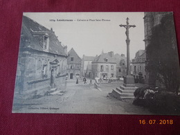 Delcampe - CPA - Landerneau - Calvaire Et Place Saint-Thomas - Landerneau