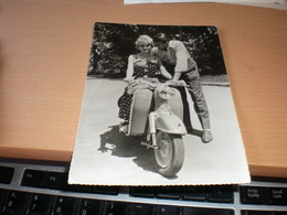Delcampe - Vespa Couples - Motorräder