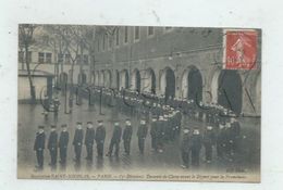 Delcampe - Paris 6 ème Arr (75) : Descente De Classe Avant Le Départ En Promenade Institution Saint-Nicolas En 1909 (animé) PF. - Paris (06)