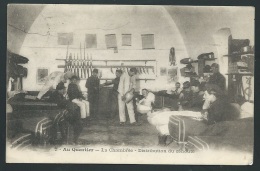 Delcampe - Au Quartier - La Chambrée - Distribution Du Cahoute - Zbc20 - Kasernen